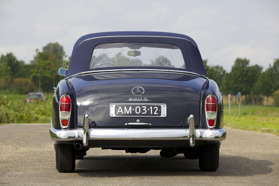  Mercedes-Benz 220 S Cabriolet 1958 года  (фото 8 из 49)